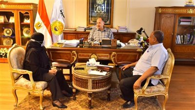 محافظ أسيوط: الصوامع والشون مستمرة في تلقي الأقماح واستقبلت 110 آلاف طن قمح حتى اليوم منذ بدء موسم التوريد