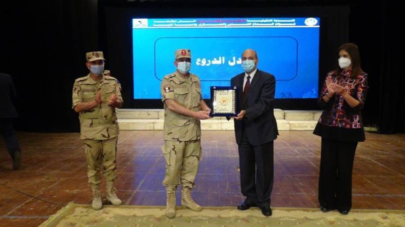 رئيس جامعة المنيا