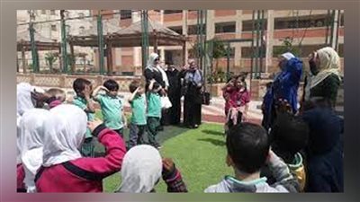 البيئة تنفذ يوم بيئي للطلاب الوافدين بمعهد البعوث الاسلامية