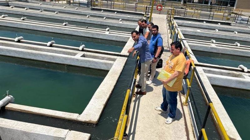 مياه البحيرة فى زيارة