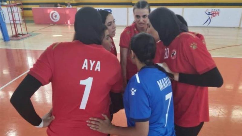 طائرة سيدات الأهلي