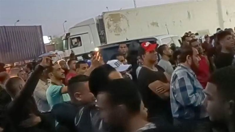 المئات يتحشدون لفقيد