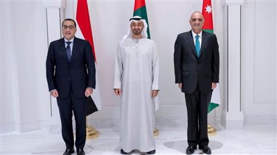 رئيس دولة الإمارات العربية المتحدة يستقبل رئيسى وزراء مصر والأردن