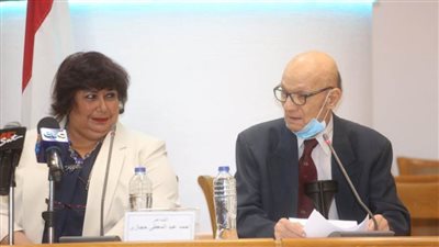 عبد المعطي حجازي يلقي الضوء على إنجازات القرن العشرين بمؤتمر الأعلى للثقافة