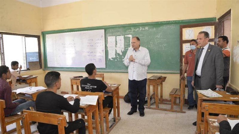 محافظ أسيوط يتفقد