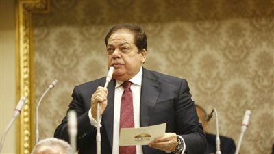 أبو العينين يؤكد ضرورة إعطاء مزايا إضافية للقطاع الصناعي لجذب الاستثمارات