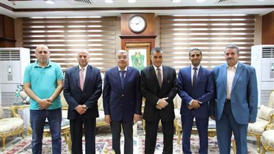 محافظ المنيا يستقبل وفد منى وزارة المالية