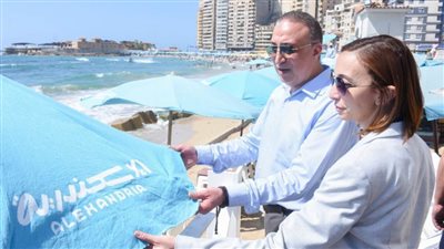 محافظ الإسكندرية يفتتح مخرجات مشروع الهوية البصرية ويتفقد الشواطئ 
