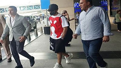 محمد صلاح يصل مطار القاهرة 