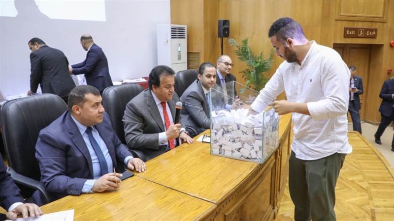 اختيار البعثة الطبية