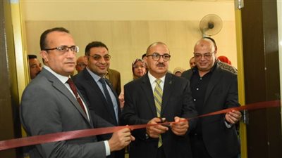 رئيس جامعة أسيوط يفتتح عددًا من الوحدات الطبية المتميزة
