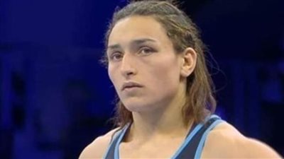 سمر حمزة تتأهل إلى نهائي كأس بولات تورليخانوف للمصارعة