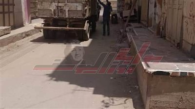 استمرار تمهيد الطرق بمدينة فوه في كفر الشيخ