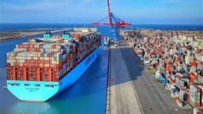 اقتصادية قناة السويس: تفريغ 3021 طن رخام وتداول 16 سفينة بموانئ بورسعيد