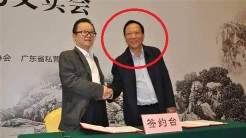 المرتشي في الدائرة