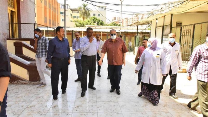 محافظ أسيوط يتفقد