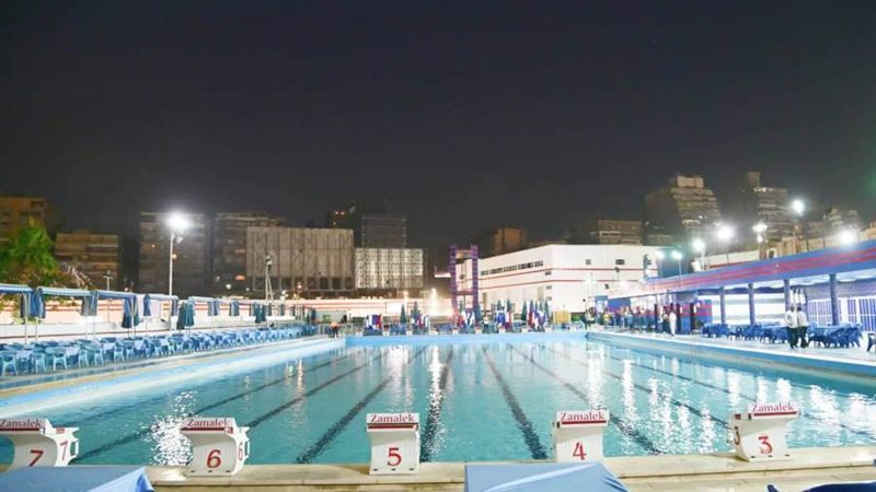 حمام السباحة الكبير