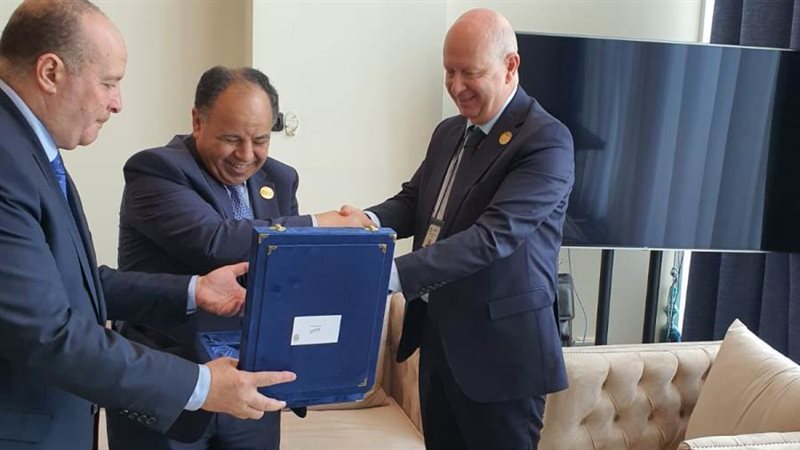 وزير المالية الدكتور