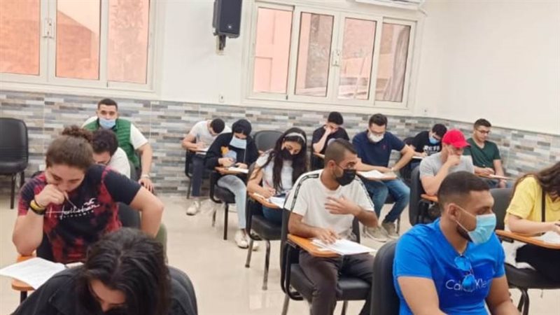 الامتحانات