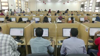 رئيس جامعة المنيا: انتظام الاختبارات الإلكترونية بكلية طب الأسنان