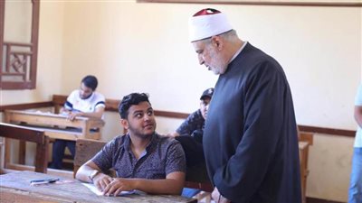 الاستقرار والهدوء يسودان أول أيام امتحانات الثانوية الأزهرية للقسم العلمي