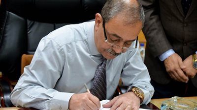 محافظ الإسماعيلية يعتمد نتيجة امتحانات الشهادة الإعدادية والنسبة العامة للنجاح ٧٤.١٨%