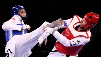 سيف عيسى يتأهل لدور الـ16 ببطولة الجائزة الكبرى للتايكوندو بإيطاليا