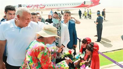 محافظ الوادي الجديد يستقبل وزيرة البيئة ووفد لجان الطاقة والبيئة البرلمانية