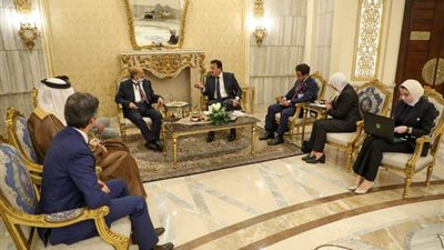 عبد الغفار يرحب بالتعاون مع البحرين للاستفادة من تجربة مصر في مجال توفير الأدوية