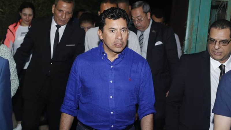 د. أشرف صبحى