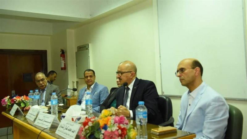 رئيس جامعة أسيوط