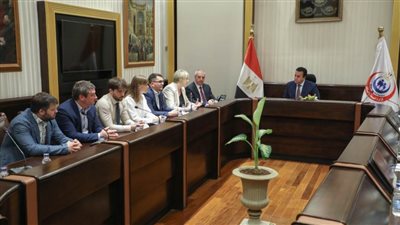 القائم بأعمال وزير الصحة يستقبل وفدًا حكوميا روسيا