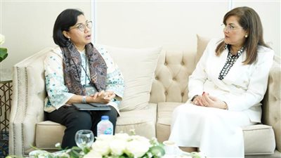 وزيرة التخطيط تبحث ملفات قمة المناخ ومؤتمر قمة العشرين مع وزيرة المالية الإندونيسية