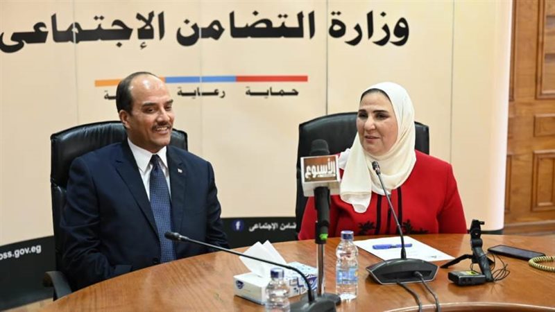 خلال اللقاء