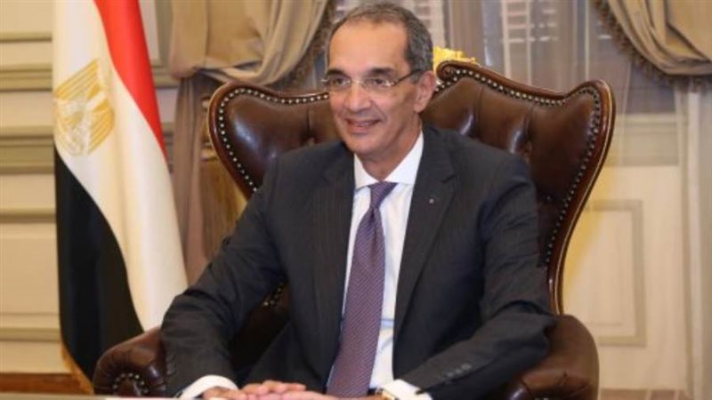 وزير الاتصالات