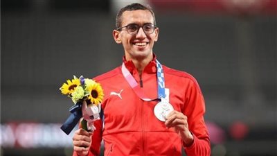 استاد القاهرة ينهي أزمة أحمد الجندي