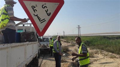 بدء عمليات رفع كفاءة طريق العريش/ القنطرة