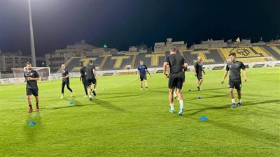 بيراميدز يختتم تدريباته في جدة 