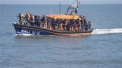 بريطانيا.. حكم قضائي يسمح للحكومة بإرسال طالبي اللجوء إلى رواندا