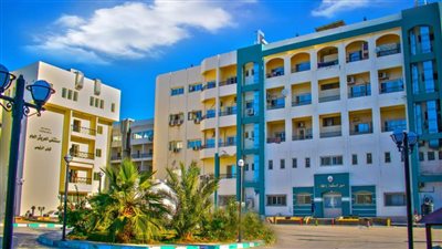 13طبيبا وطبيبة من 4 جامعات ينفذون بروتوكول التعاون الطبي في مستشفى العريش العام