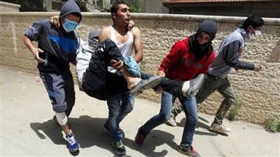 إصابة فلسطيني بالرصاص ومصور بقنبلة صوت بالرأس خلال مواجهات مع الاحتلال بالخليل