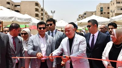 صبحي يفتتح ملتقى الشباب للتوظيف بالمدينة الشبابية الرياضية بالأسمرات 
