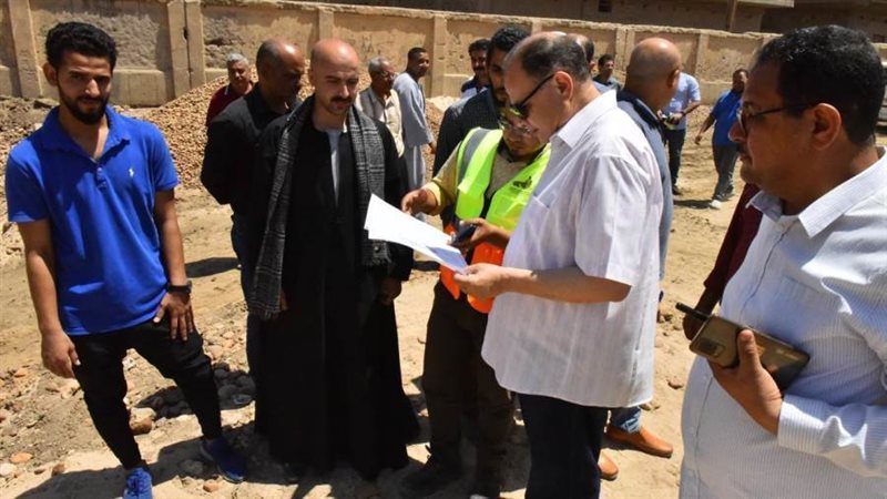 محافظ أسيوط يواصل