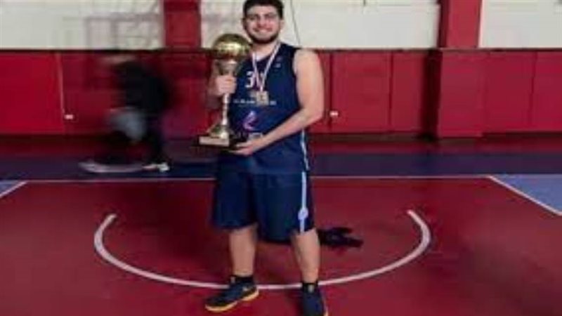 اللاعب كريم يحيى