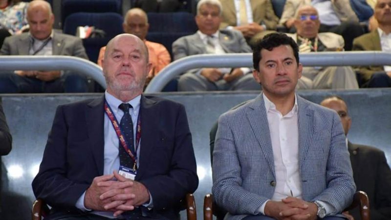 وزير الرياضة ورئيس