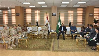 محافظ الشرقية يستقبل مدير جمعية المحاربين القدماء وضحايا الحرب 