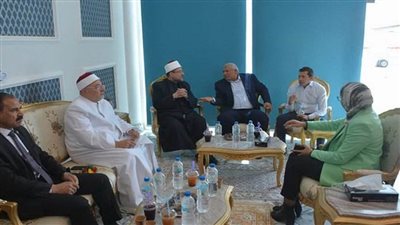 وزيرا الأوقاف والشباب ومحافظ الوادي الجديد يفتتحون أولى فعاليات 