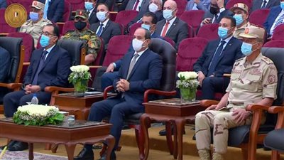 الرئيس السيسي يفتتح عددا من مشروعات الانتاج الحيواني والألبان عبر الفيديو كونفرانس