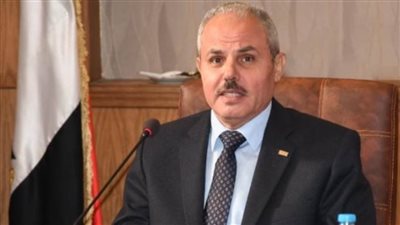 رئيس جامعة قناة السويس يعلن انطلاق الندوة التعريفية حول الإدارة المستدامة لمكافحة أمراض بساتين المانجو