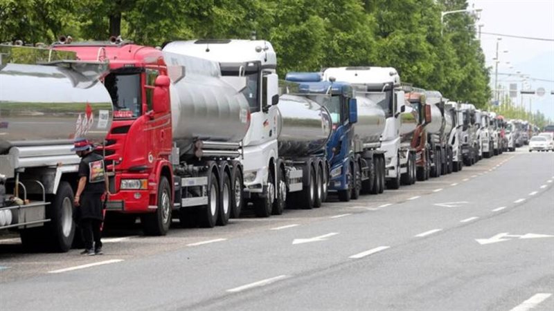 اضراب سائقي الشاحنات